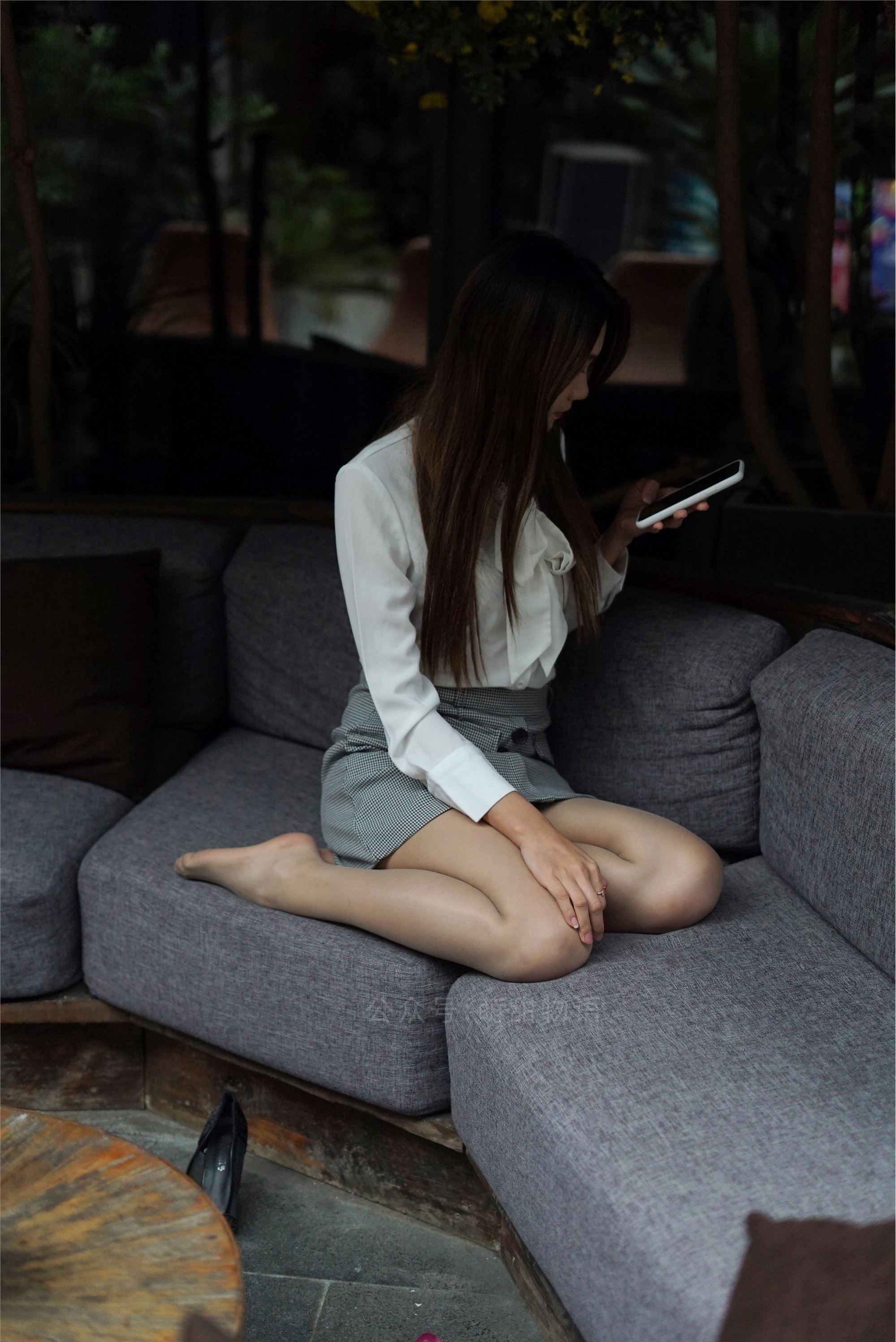 萌甜物语 XM210 《在路边的座位玩脚脚-笑笑(含SP)》